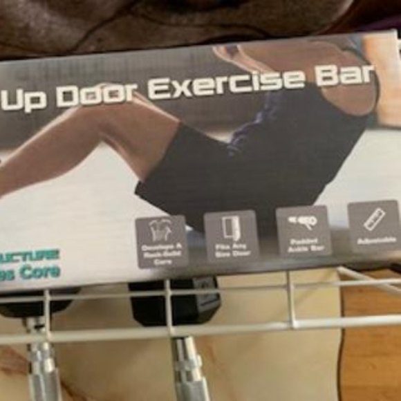 Aduro Sport Doorway Sit-Up Exercise Bar - Picture 3 of 7